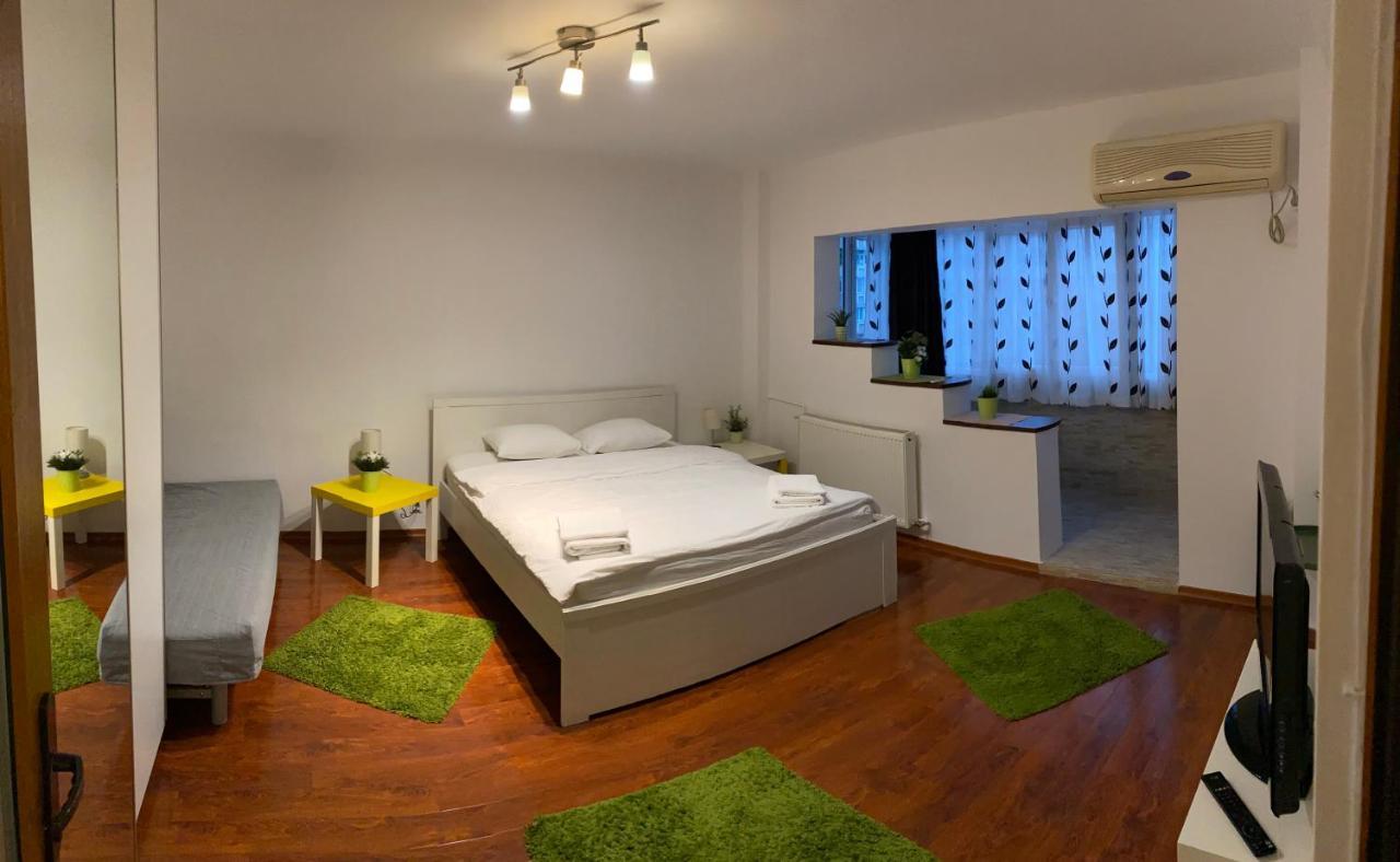 New 1 * Bucarest
